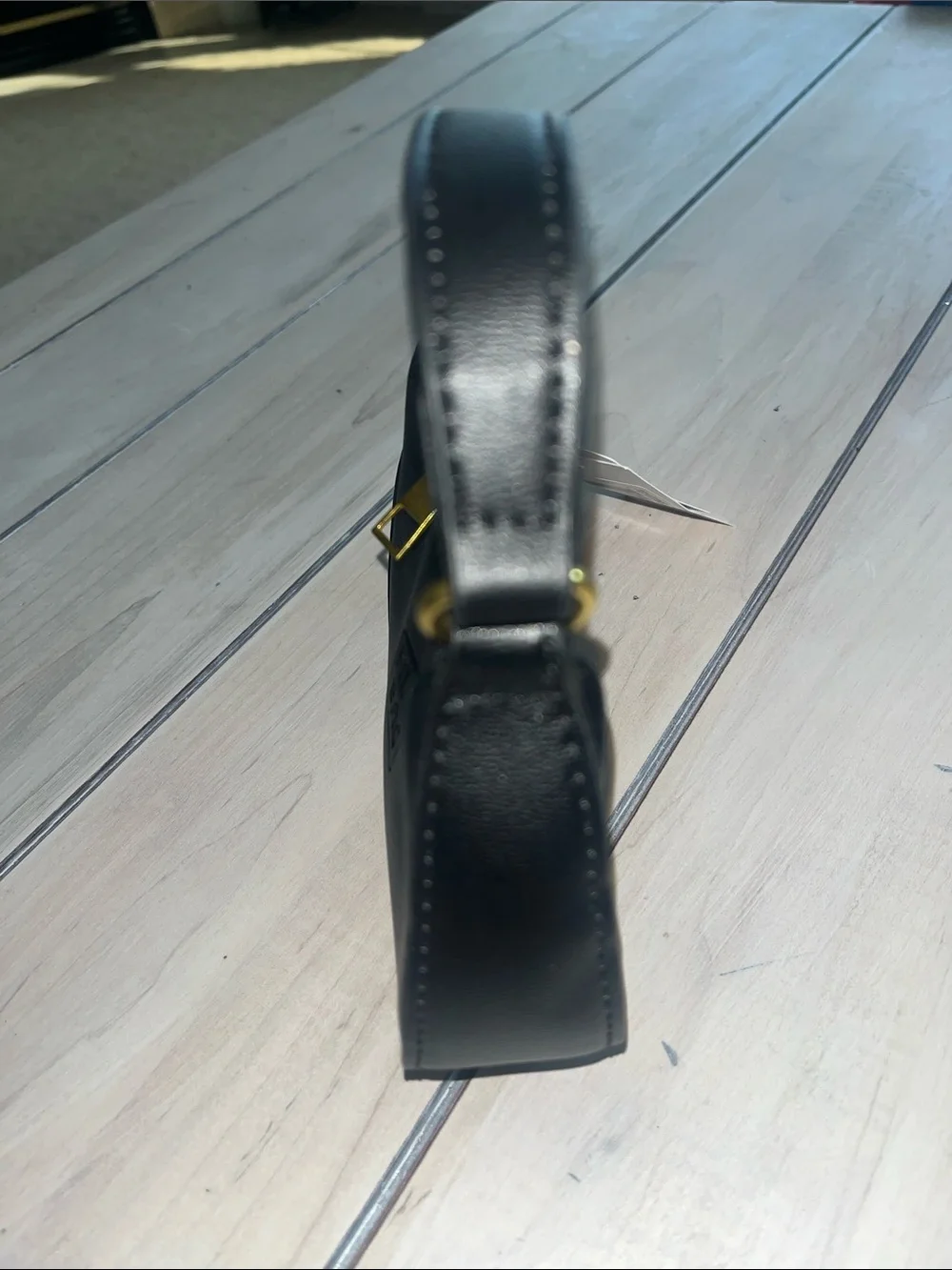 Unni compact black